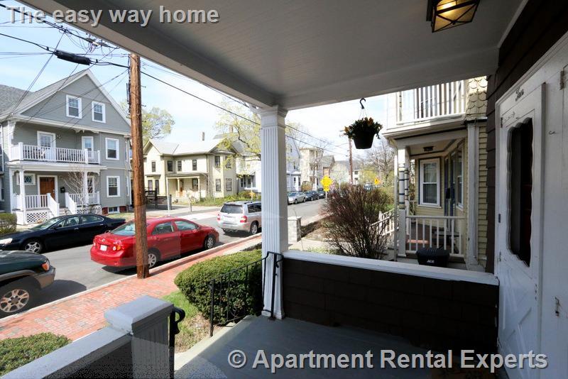 10 Meacham Rd, North Cambridge