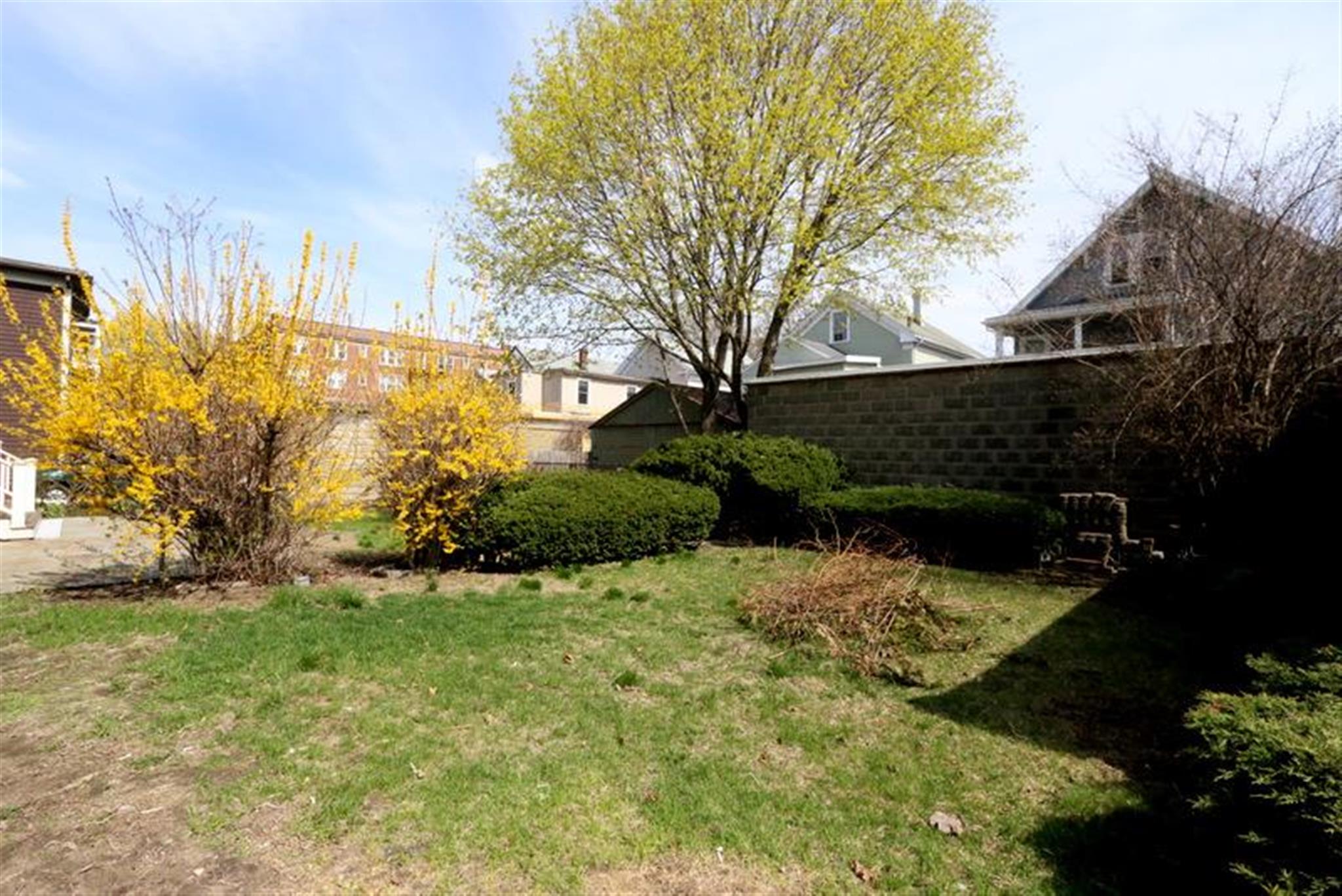 10 Meacham Rd, Porter Square