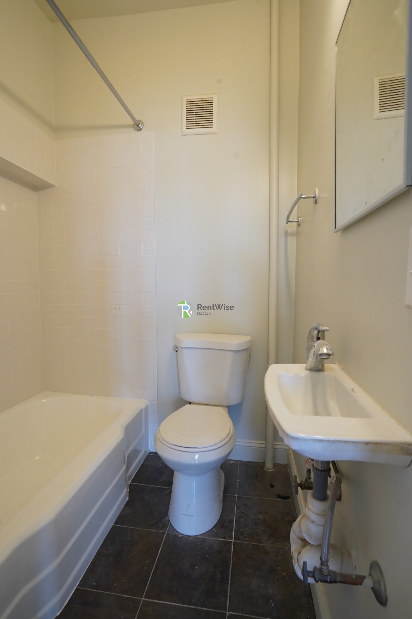 1212 Commonwealth Ave, Brighton