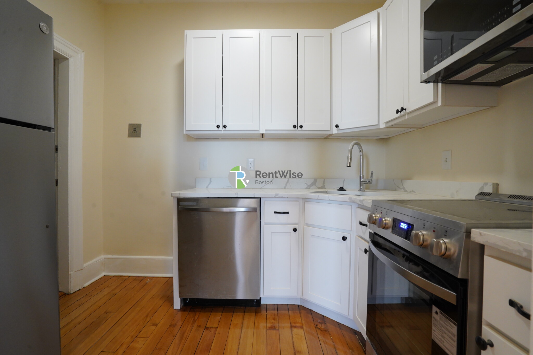 1212 Commonwealth Ave, Brighton