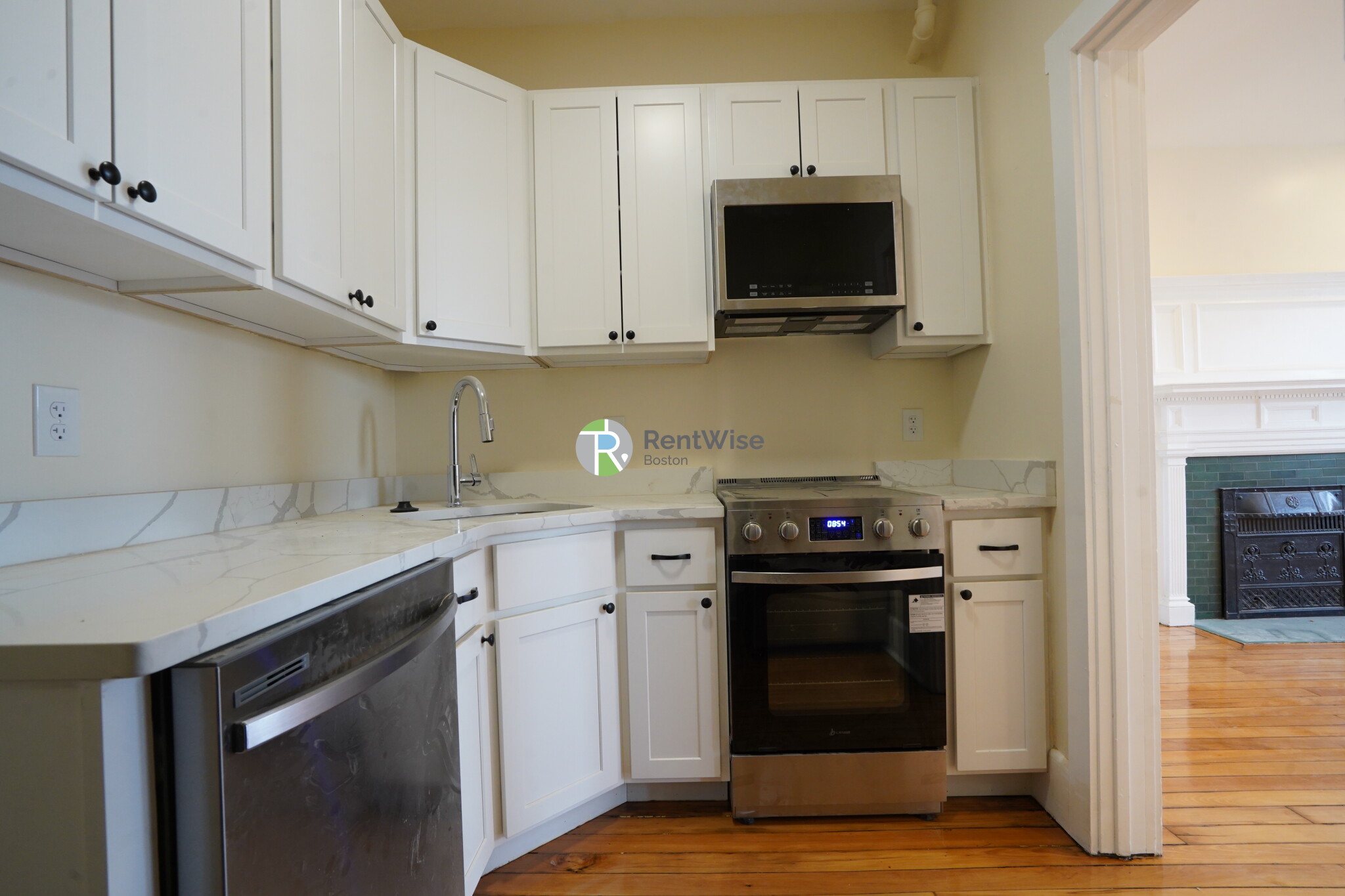 1212 Commonwealth Ave, Brighton