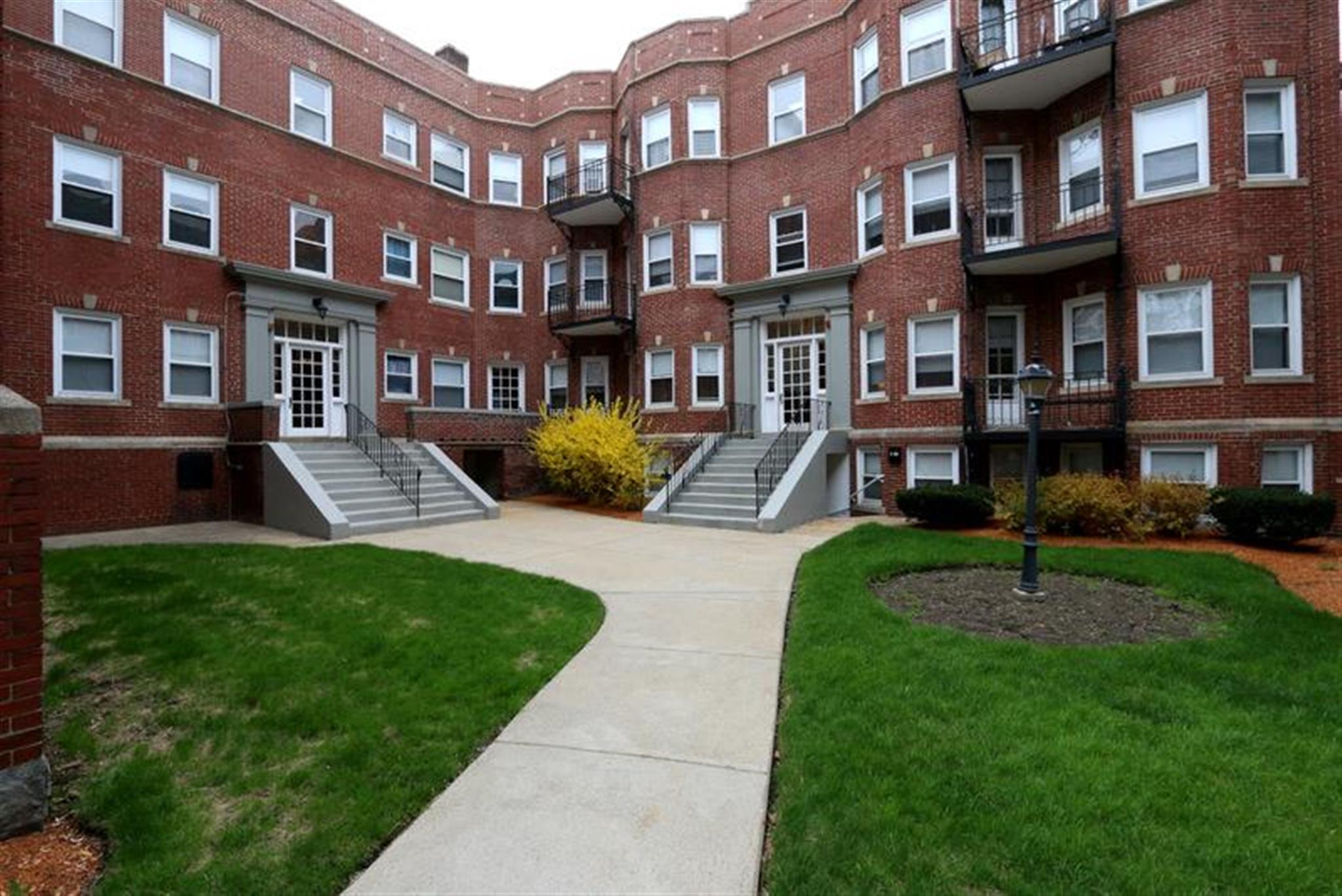 163 Summer, Spring Hill