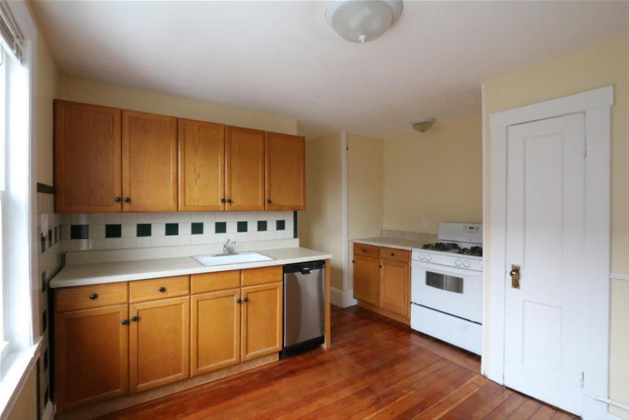 377 Highland Ave, Powder House Square