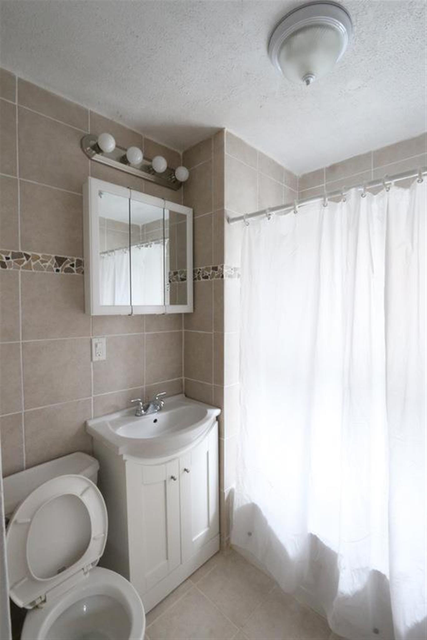 377 Highland Ave, Davis Square