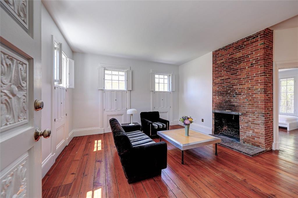 22 Halsey St, College Hill