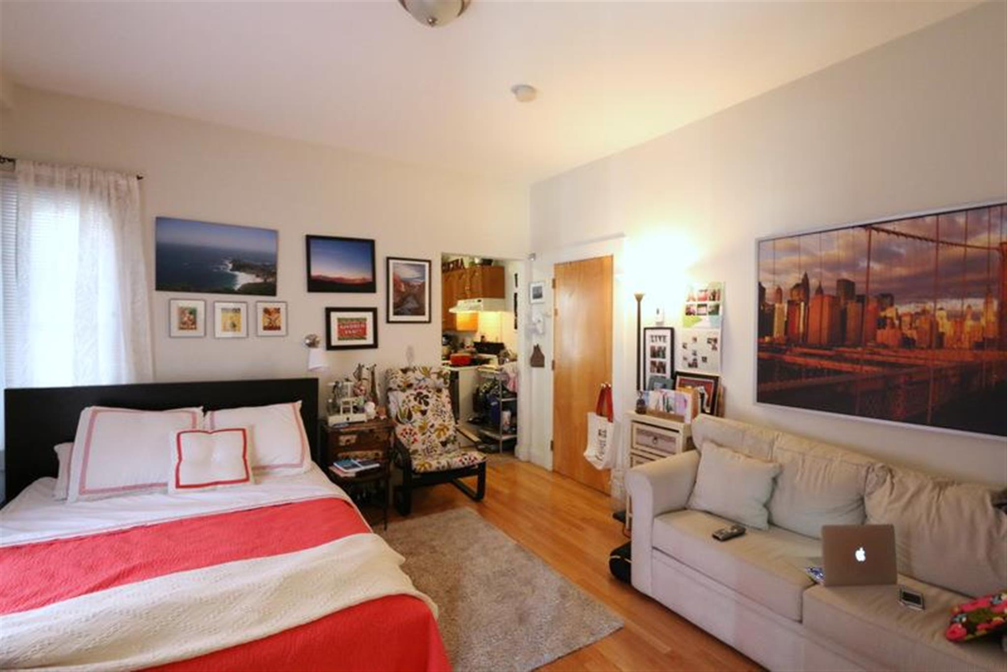 220 Banks St, Harvard Square