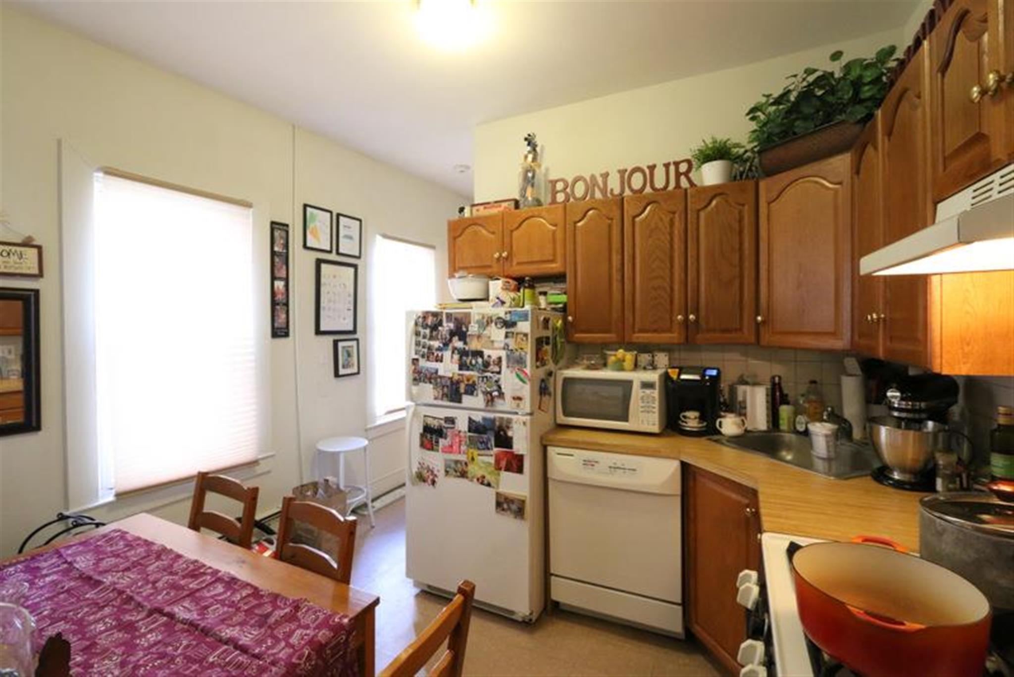 220 Banks St, Harvard Square