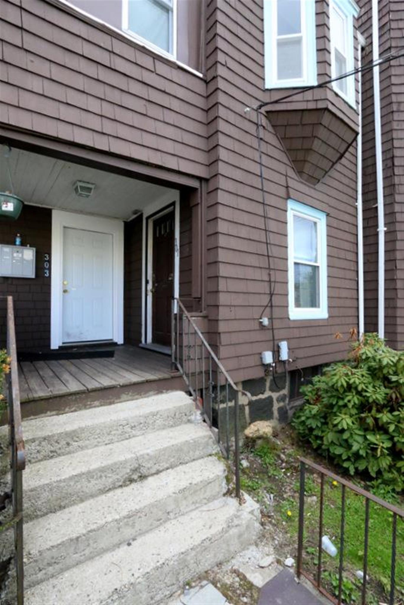 303 Boston Ave, Medford