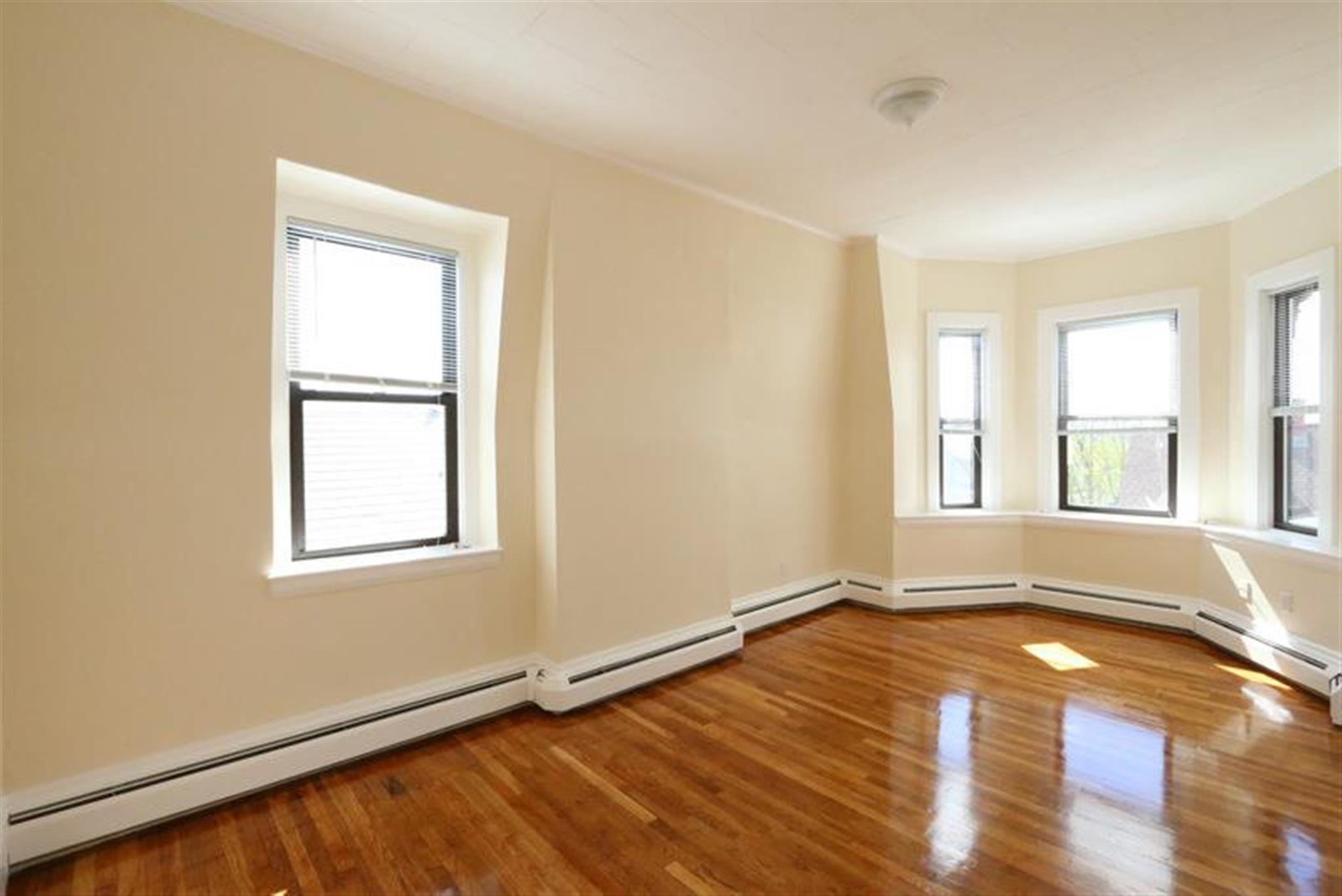 55 Adams St, Prospect Hill