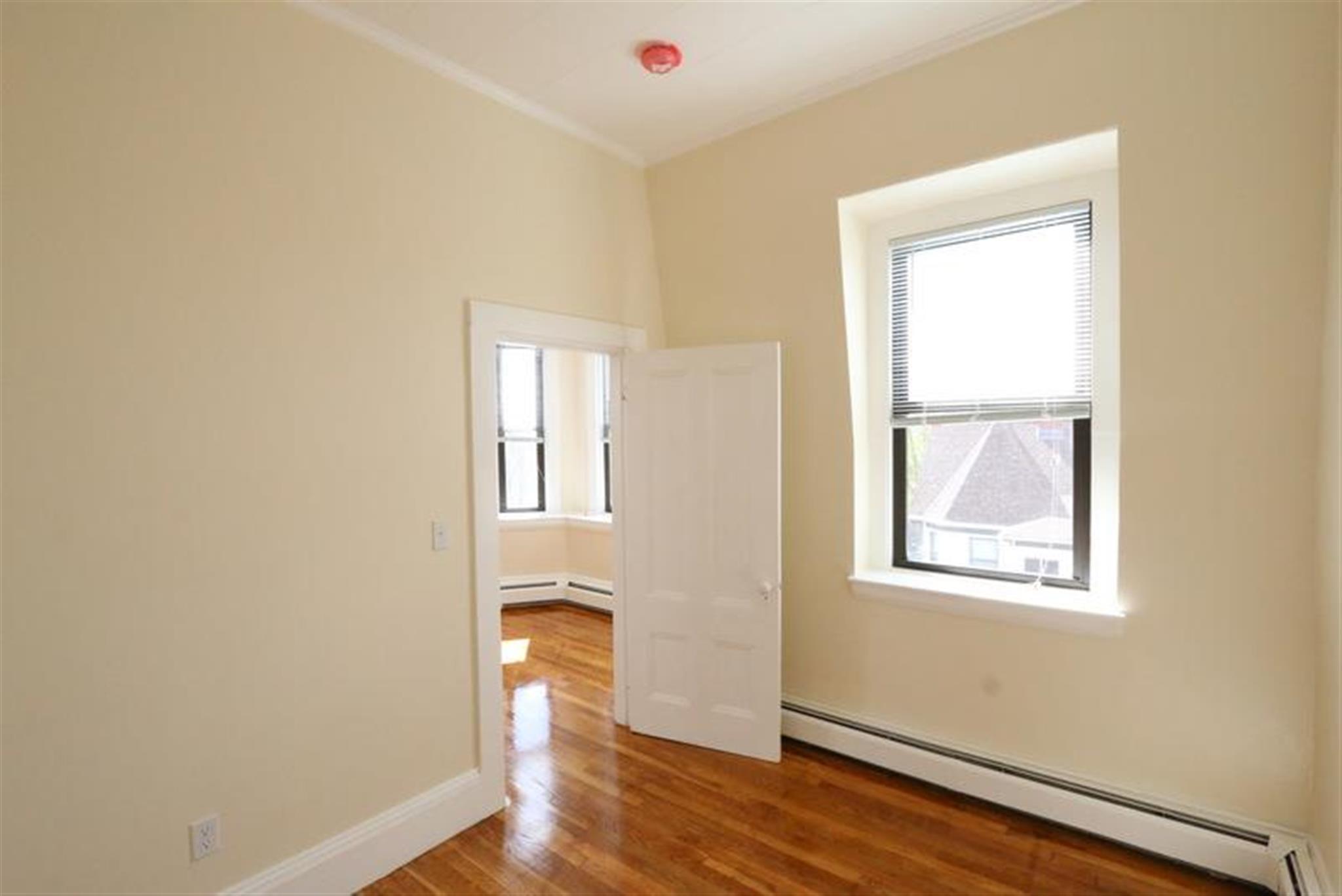 55 Adams St, Prospect Hill