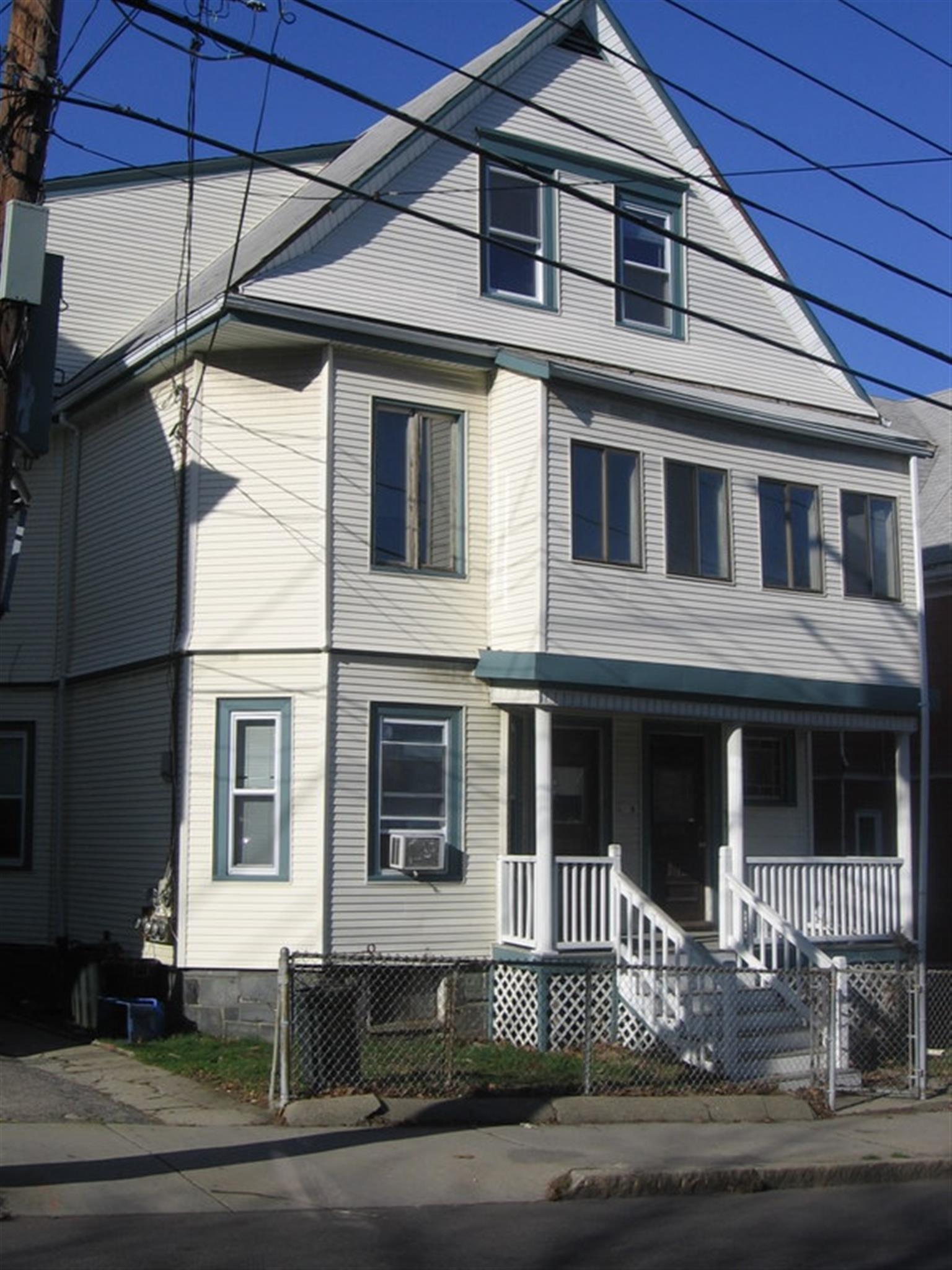 130 Cedar St, Davis Square