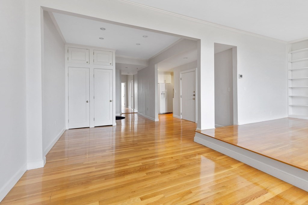 122 Beacon, Back Bay