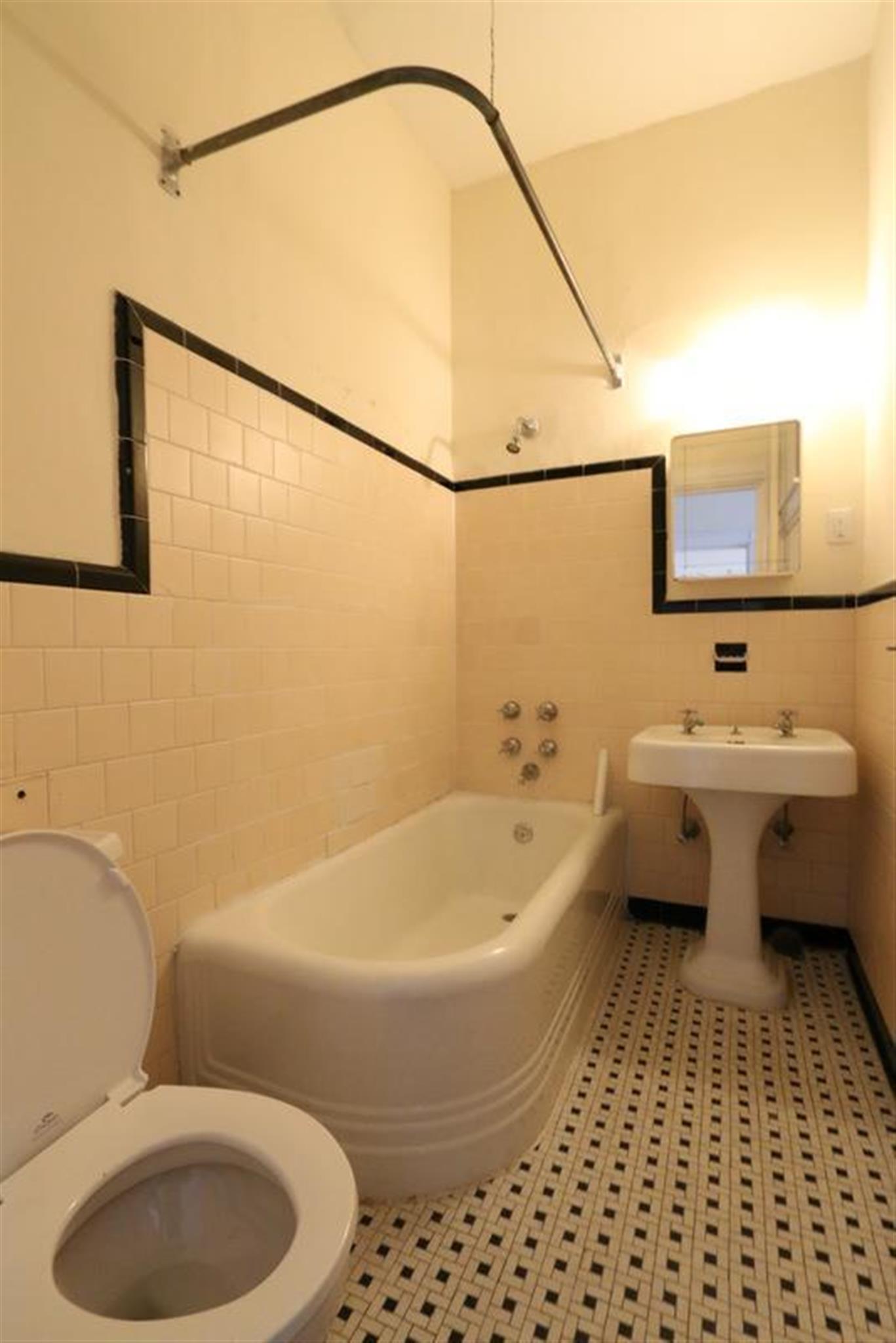 2 Ware St, Mid-Cambridge