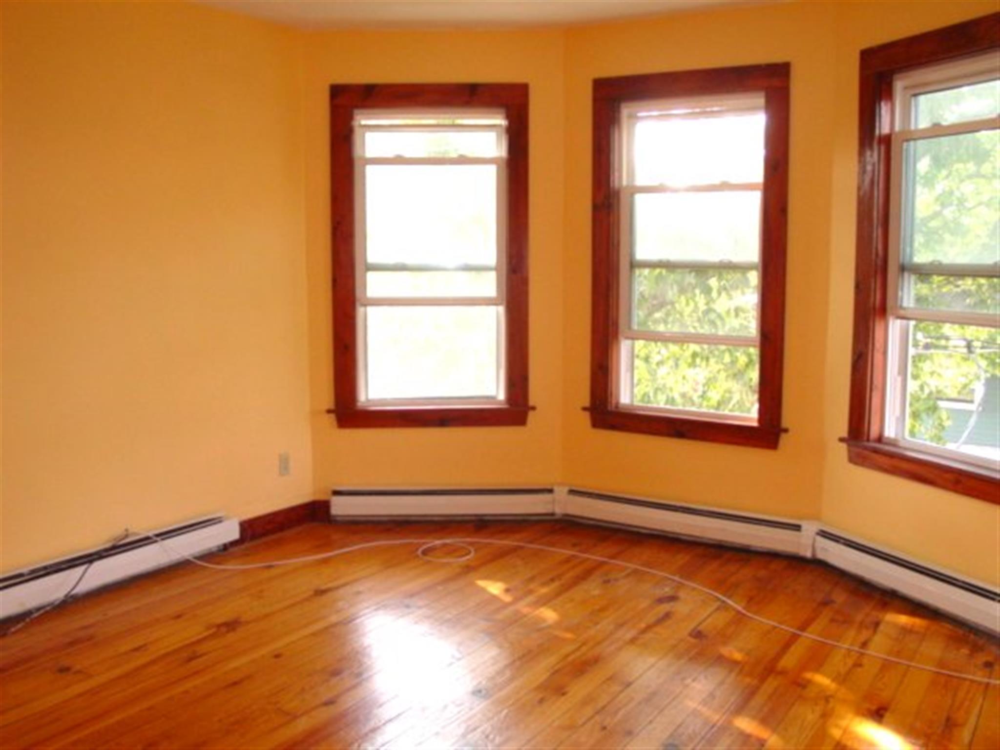 66 Pleasant St, Cambridgeport