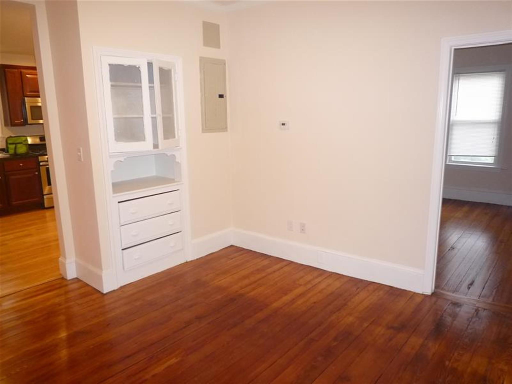 17 Lesley Ave, Davis Square