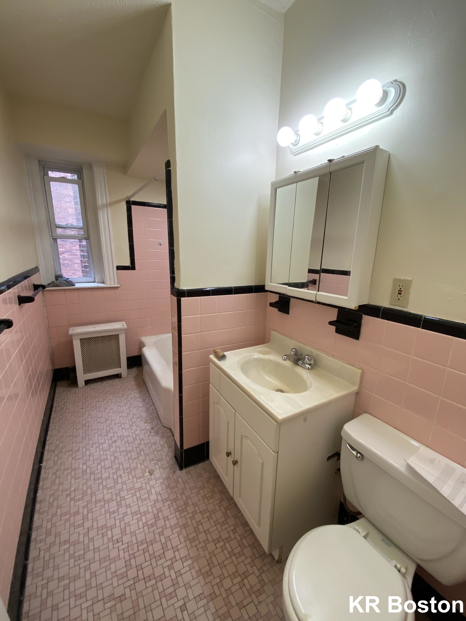 1232 Beacon St, Coolidge Corner