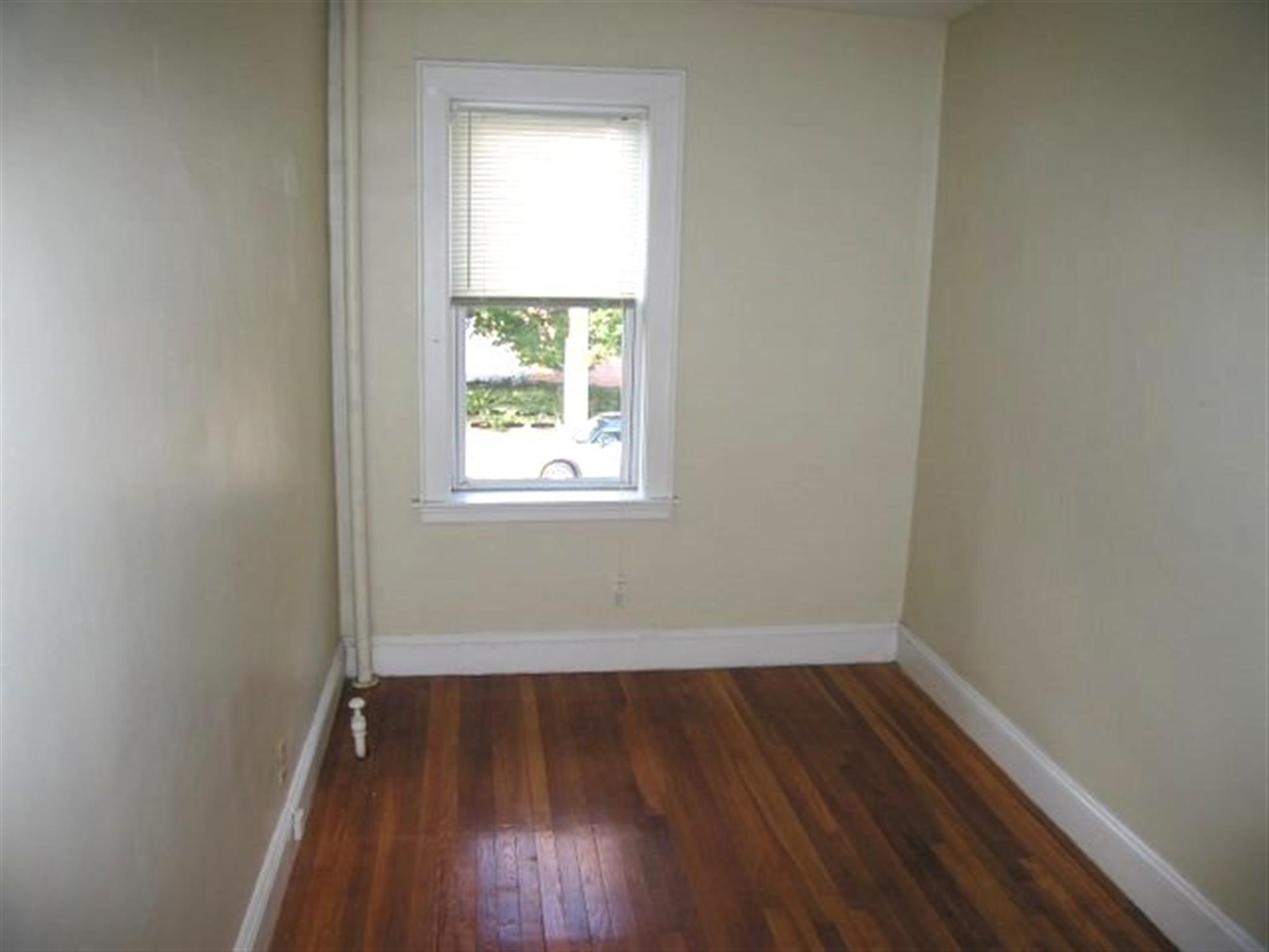 4 Cogswell Ave, Porter Square