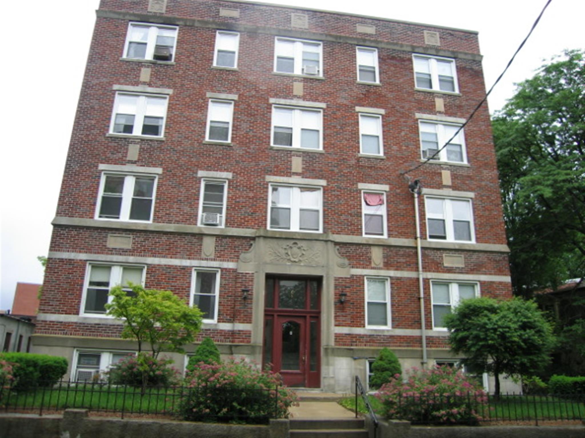 4 Cogswell Ave, Porter Square