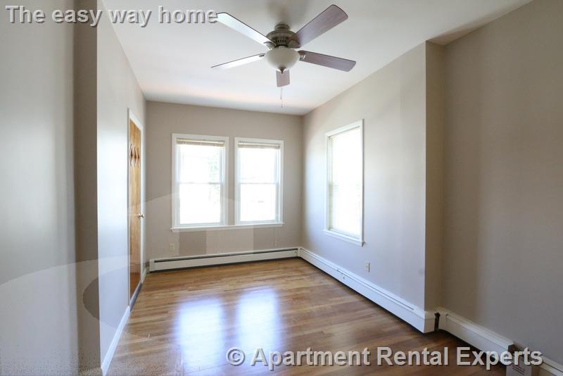 10 Meacham Rd, North Cambridge