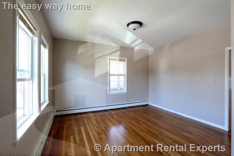 10 Meacham Rd, North Cambridge