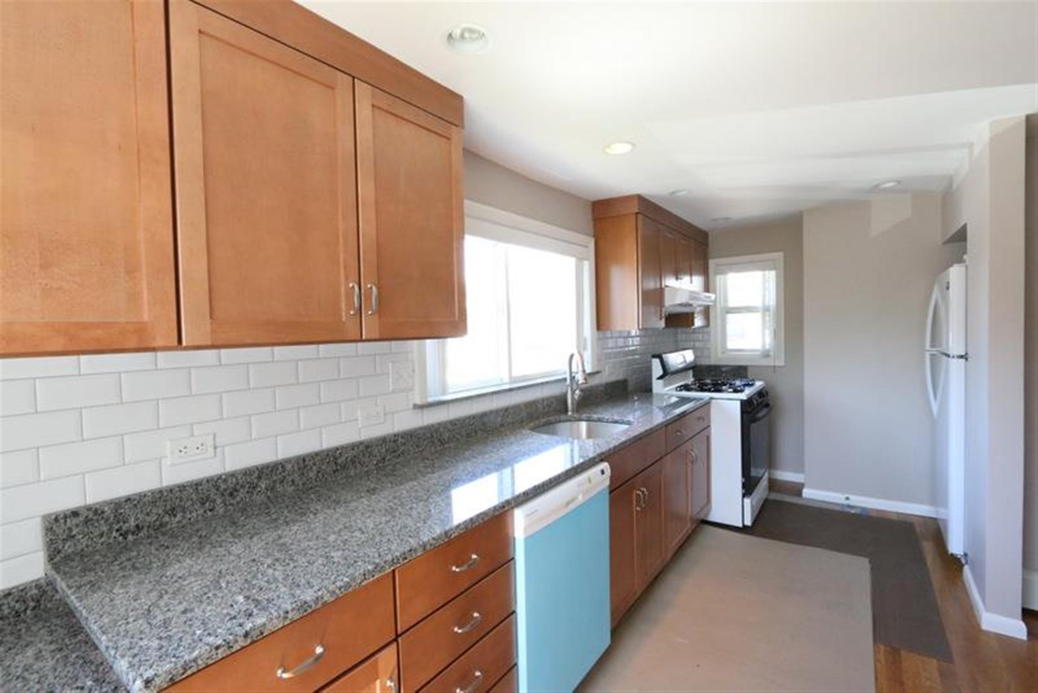 10 Meacham Rd, Porter Square