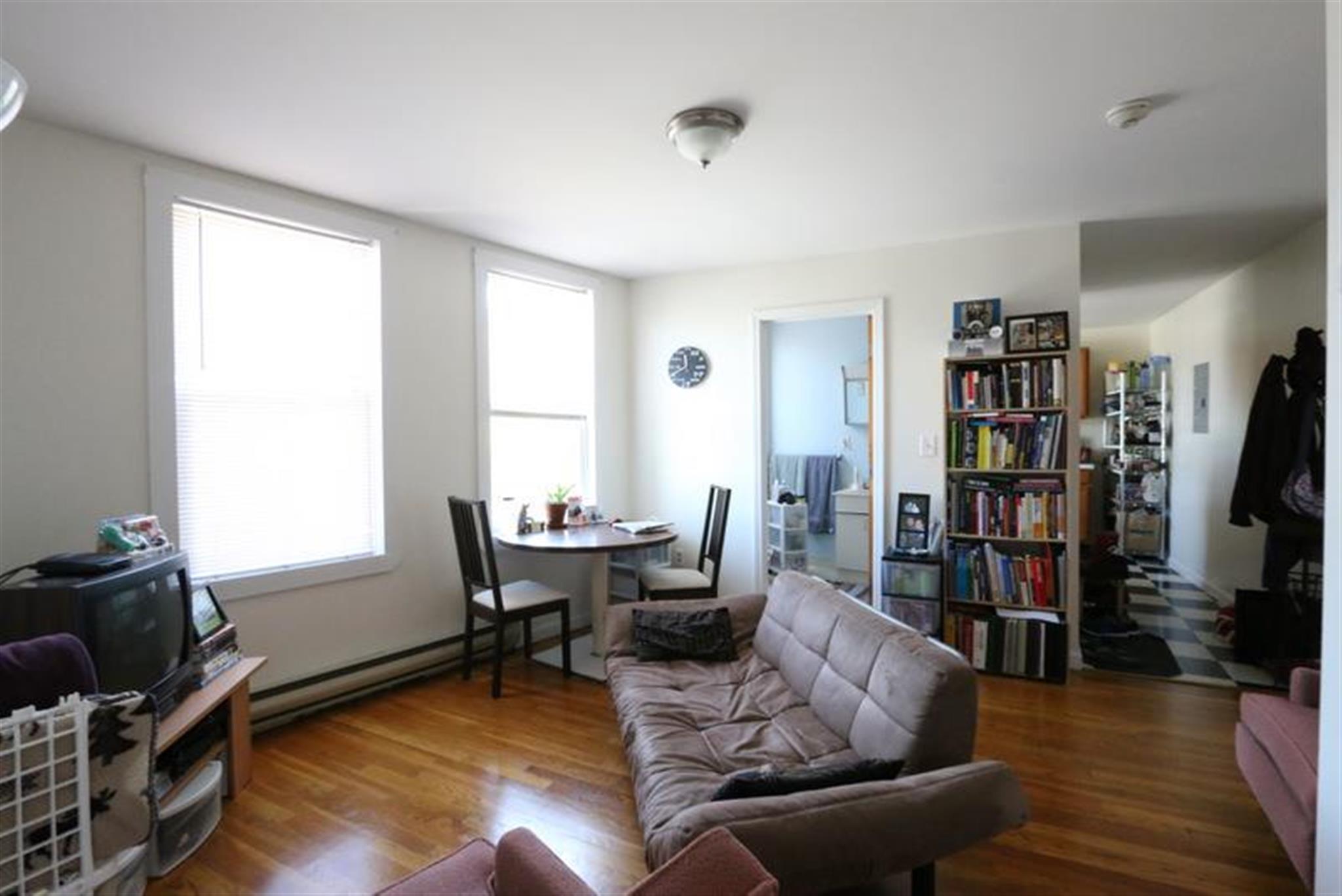 35 Davis Sq, Davis Square