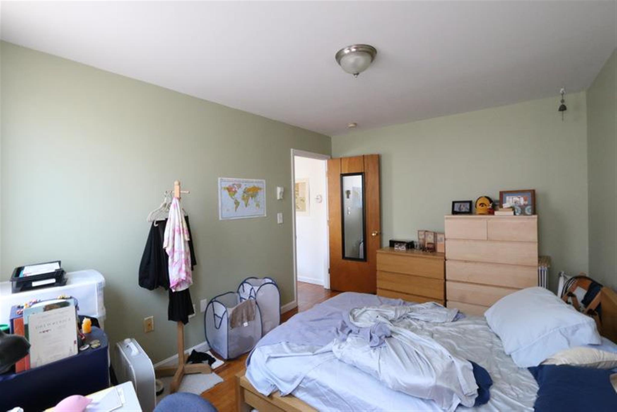 35 Davis Sq, Davis Square