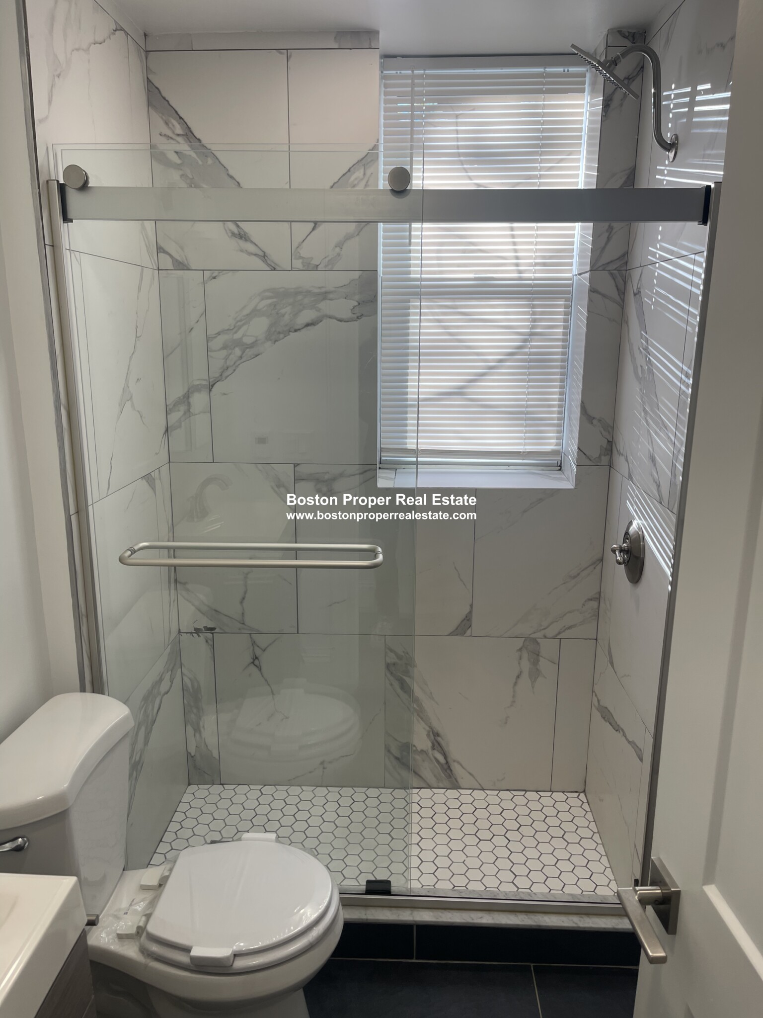 124 Peterborough St, Fenway