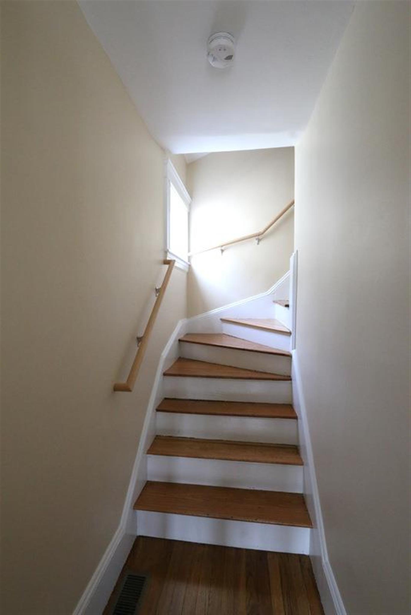 38 Medford St, Medford