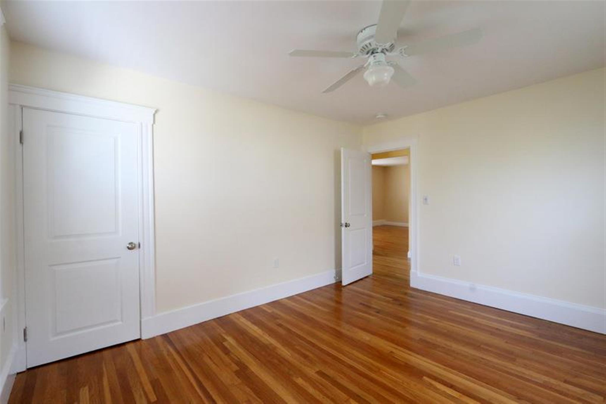 38 Medford St, Medford