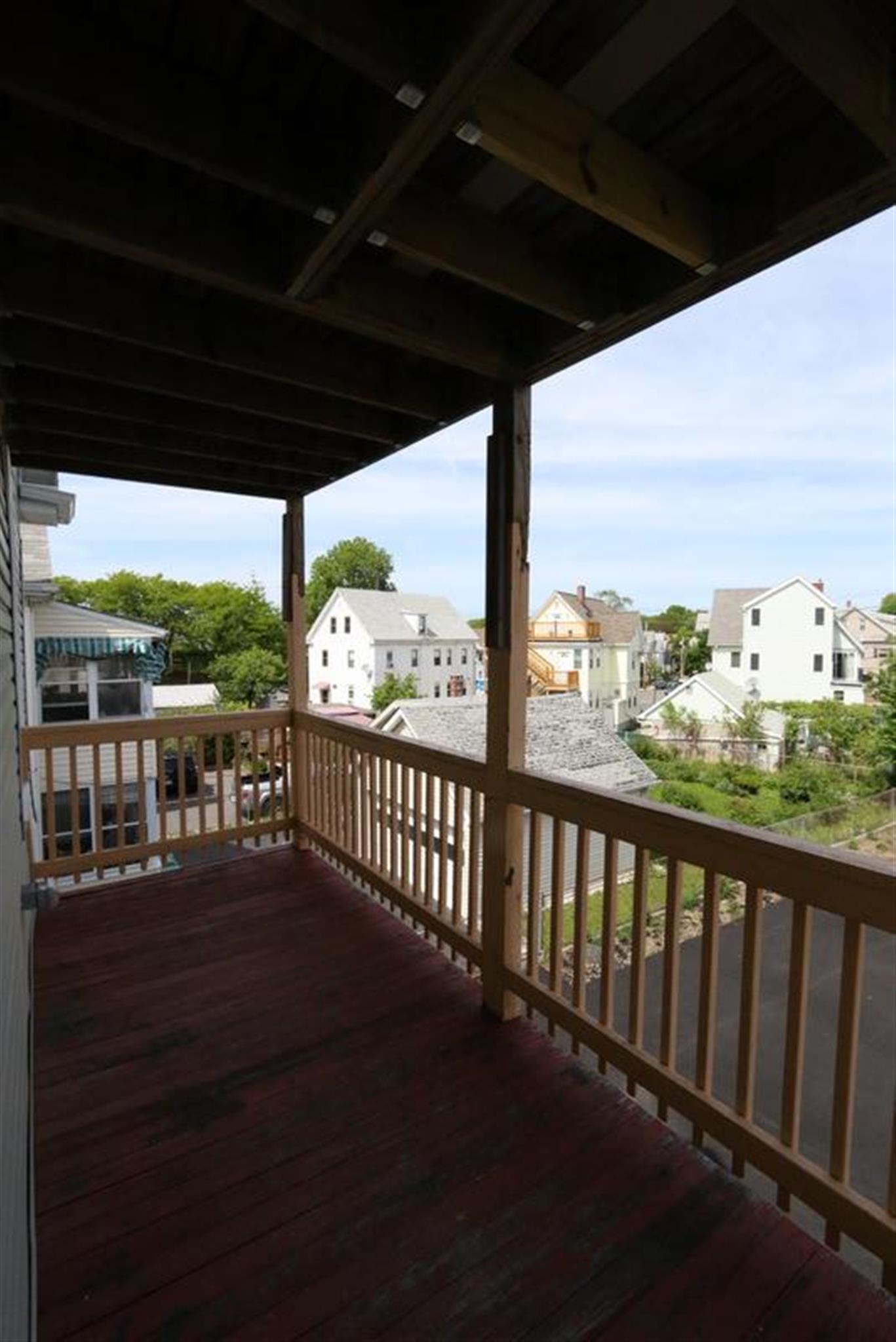 38 Medford St, Medford