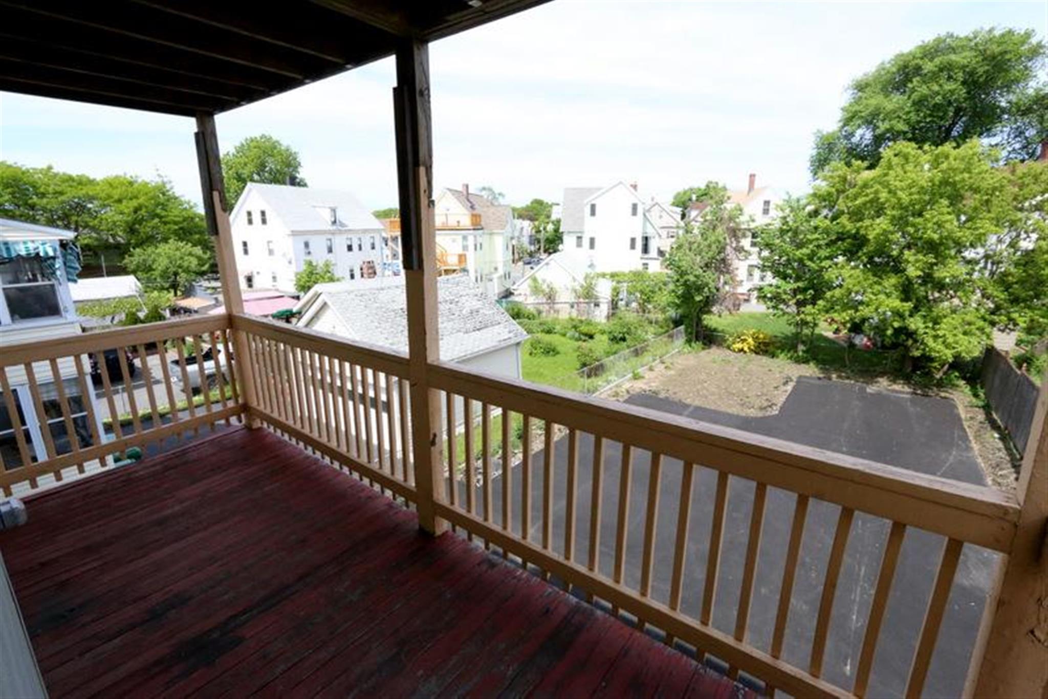 38 Medford St, Medford