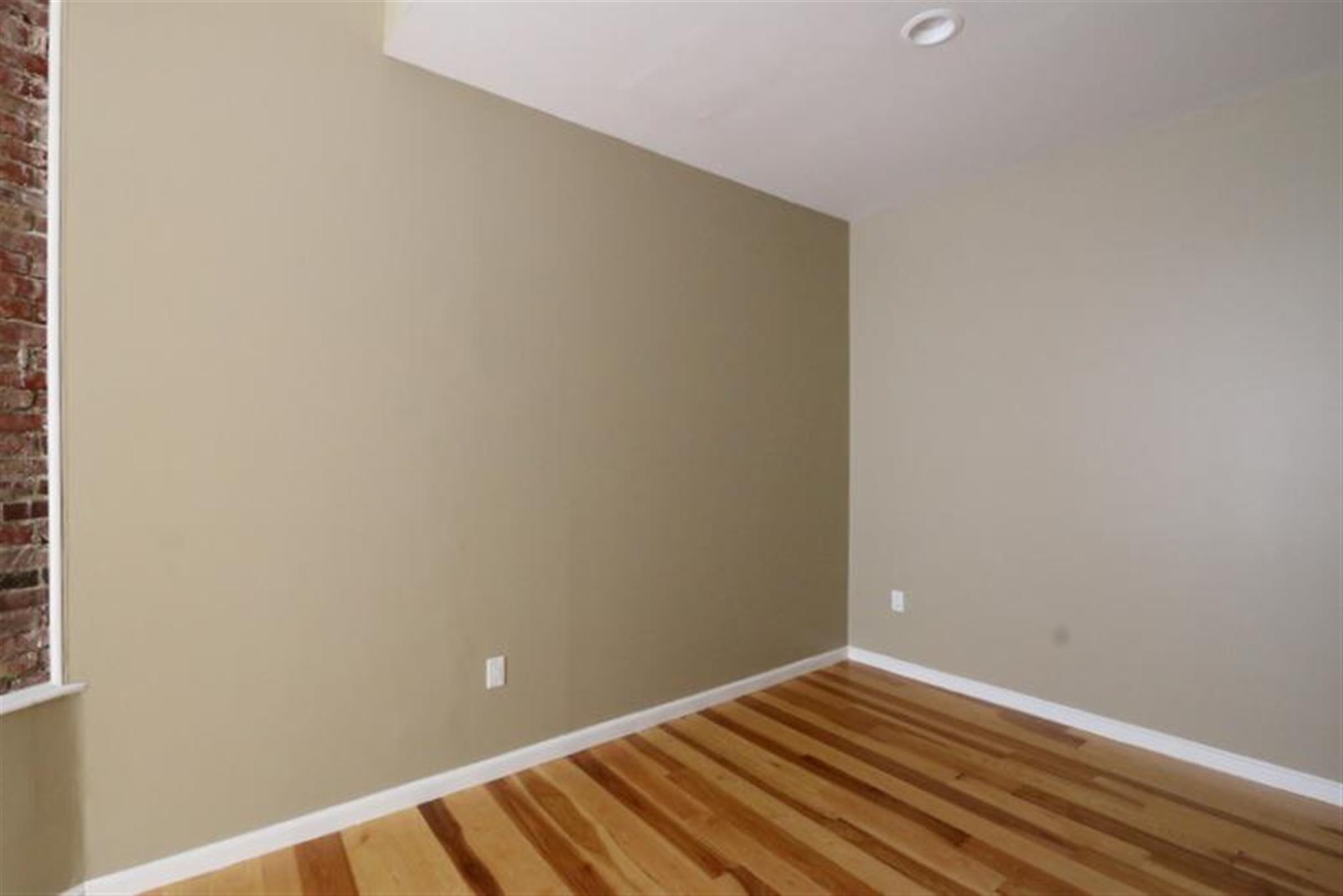 17 Bow St, Union Square