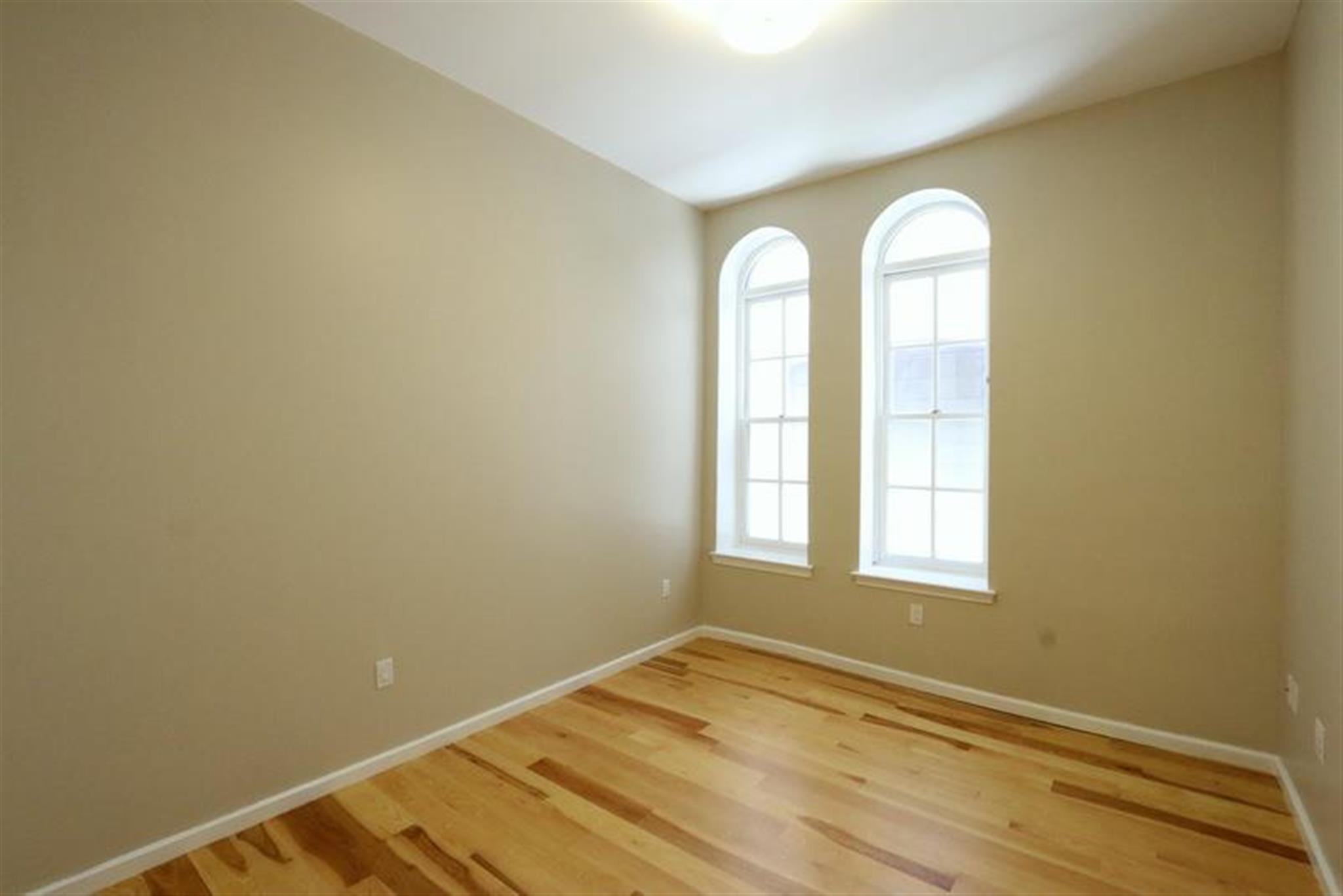 17 Bow St, Union Square