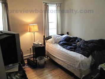 47 Cameron St, Brookline Hills