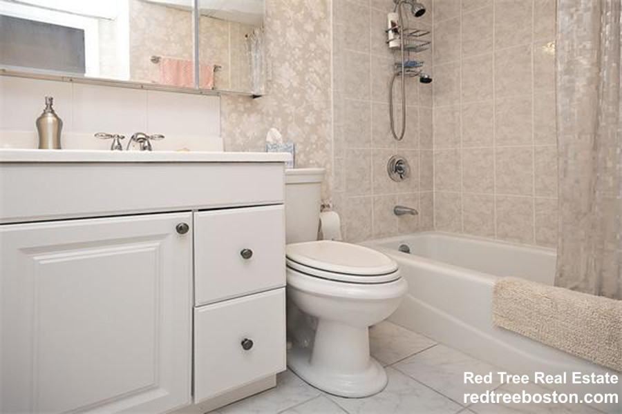 1243 Beacon St, Coolidge Corner