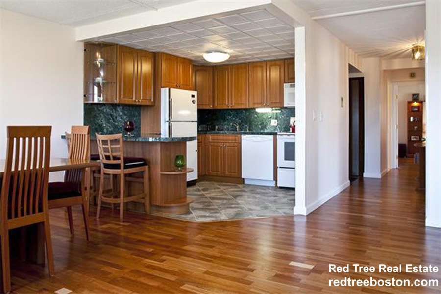 1243 Beacon St, Coolidge Corner