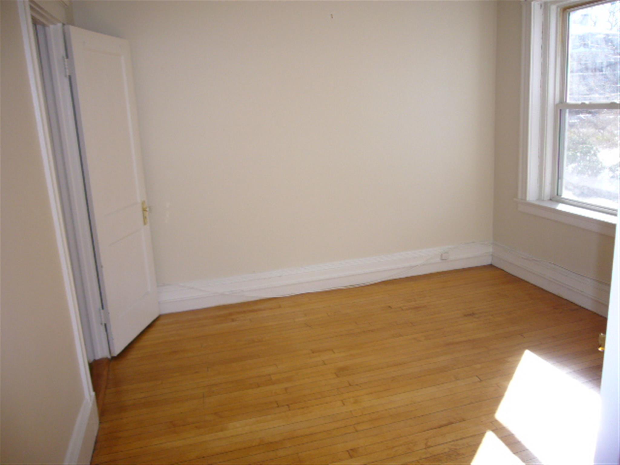 8 Craigie Cir, Harvard Square