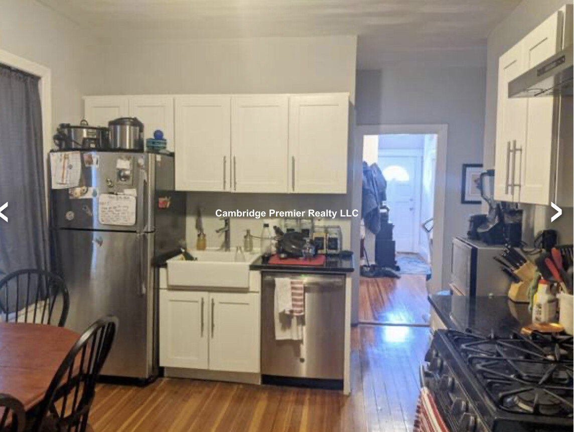 1251 Broadway, West Somerville