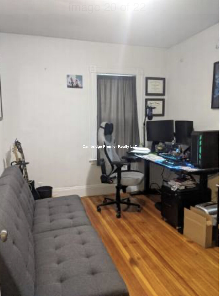 1251 Broadway, West Somerville