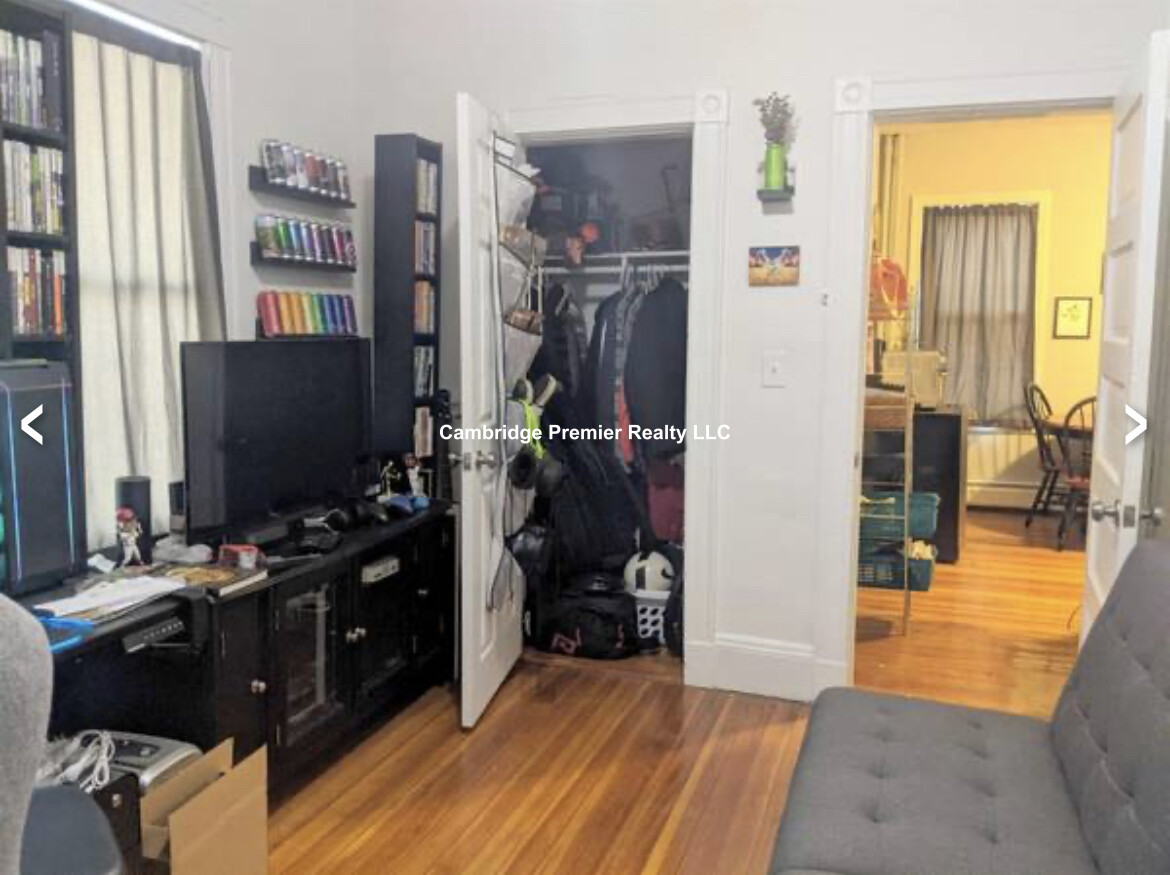 1251 Broadway, West Somerville