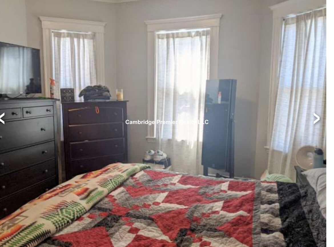 1251 Broadway, West Somerville