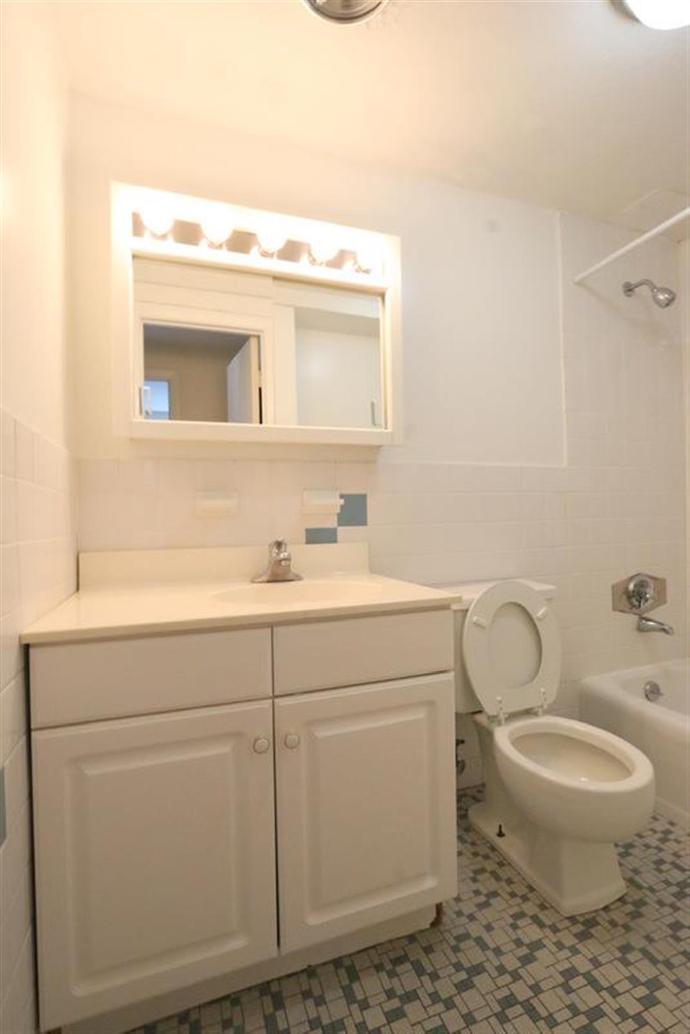 375 Harvard St, Harvard Square