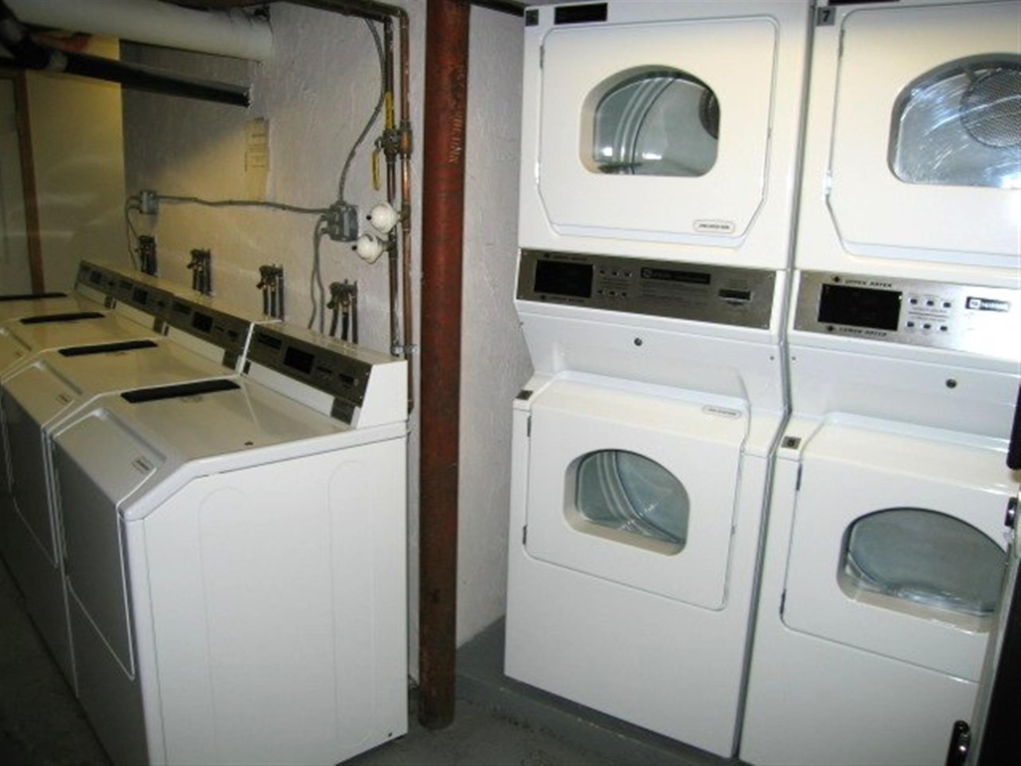 119 College, Davis Square