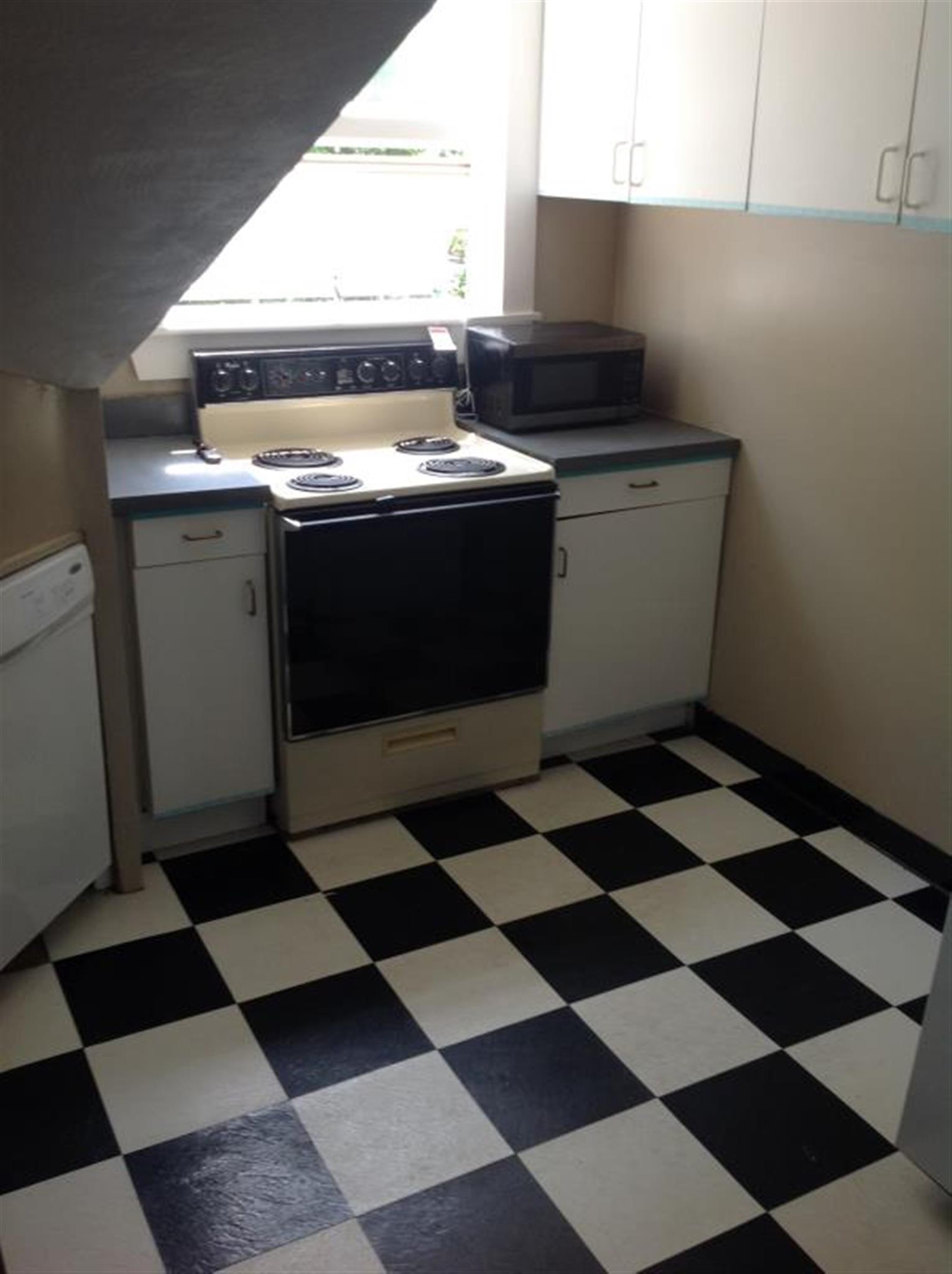 303 Boston Ave, Medford