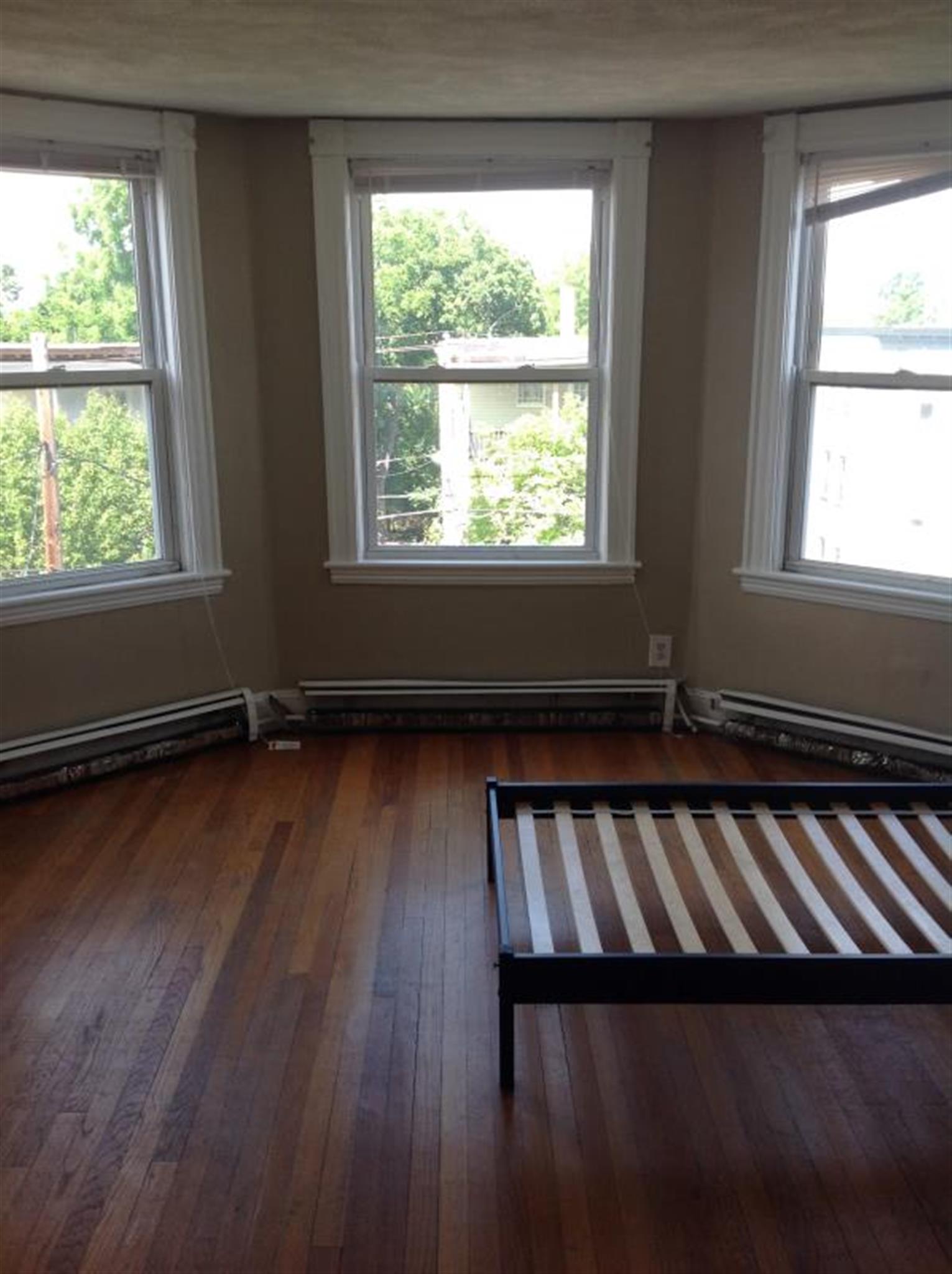 303 Boston Ave, Medford