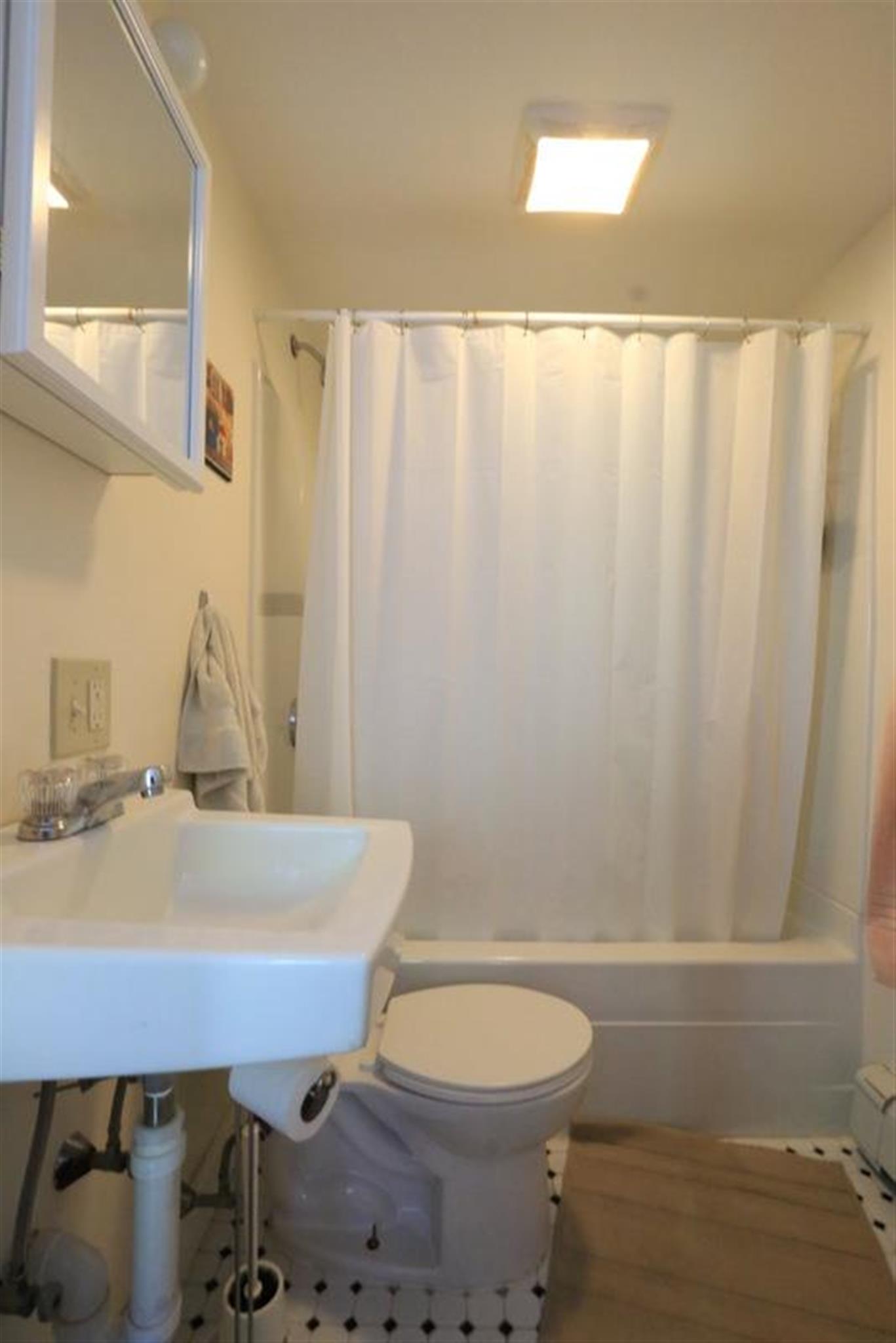 400 Franklin St, Central Square