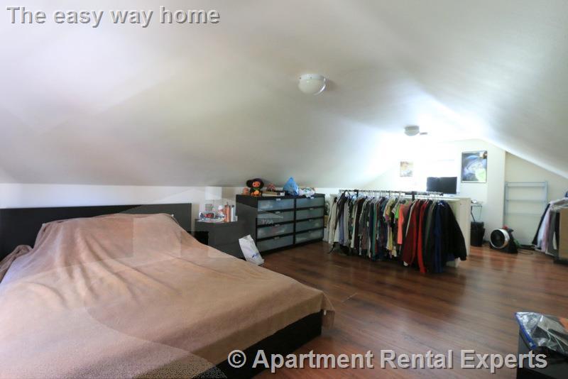 400 Franklin, Central Square