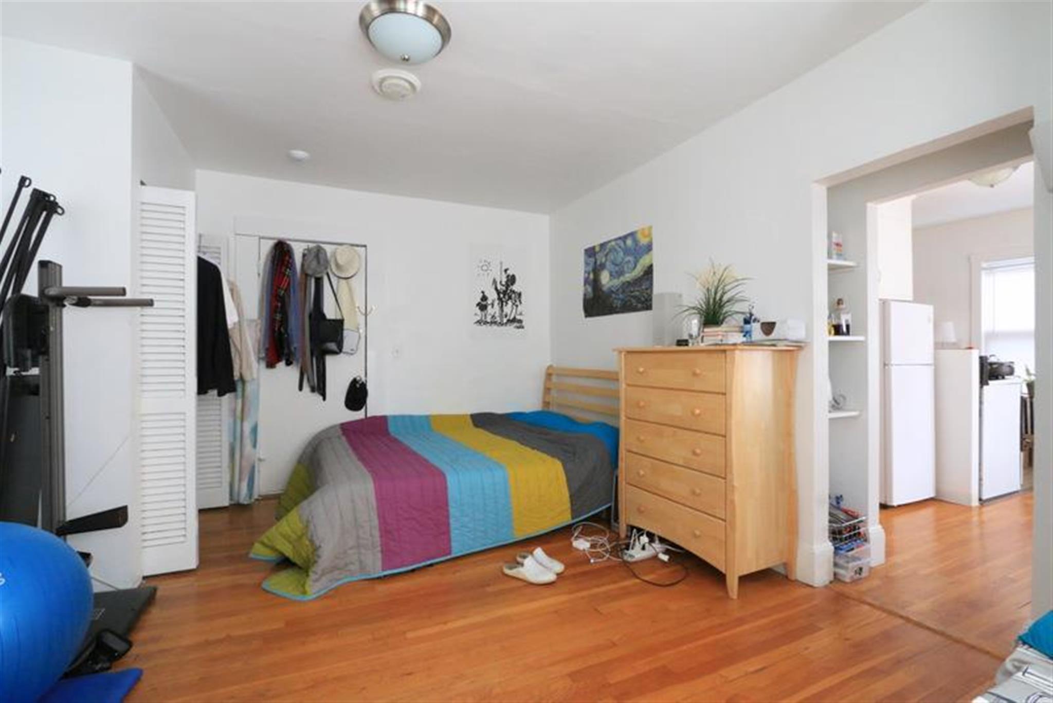 216 Banks St, Harvard Square