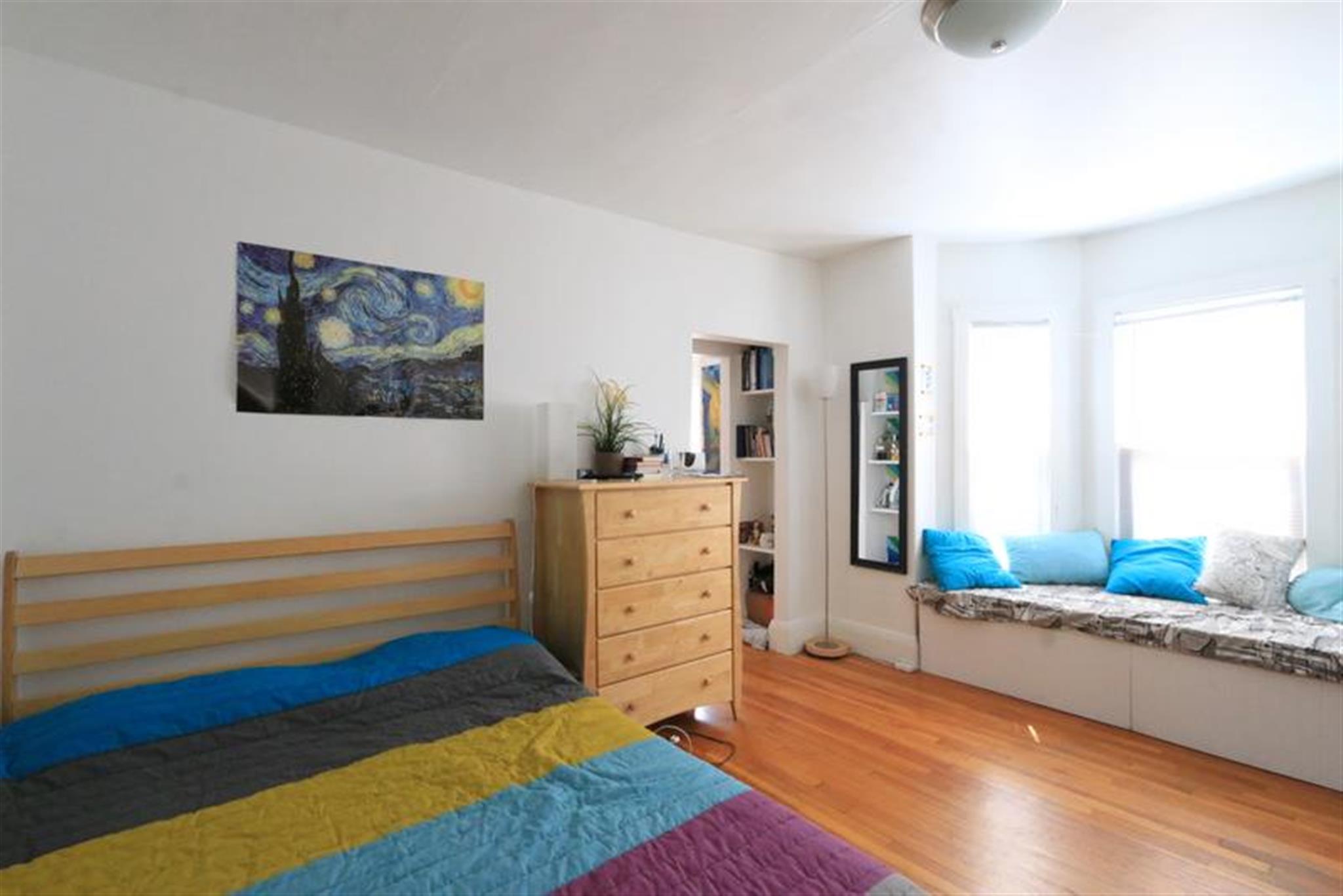 216 Banks St, Harvard Square